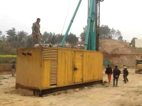 威远如何判断水冷式机油散热器密封件是否需要更换?
